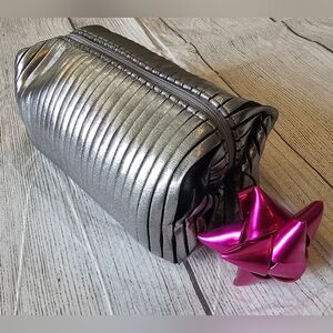 MAC Shiny Pretty Things Goody Bag Silver Travel Make Up Pouch w/ Pink Bow Zipper